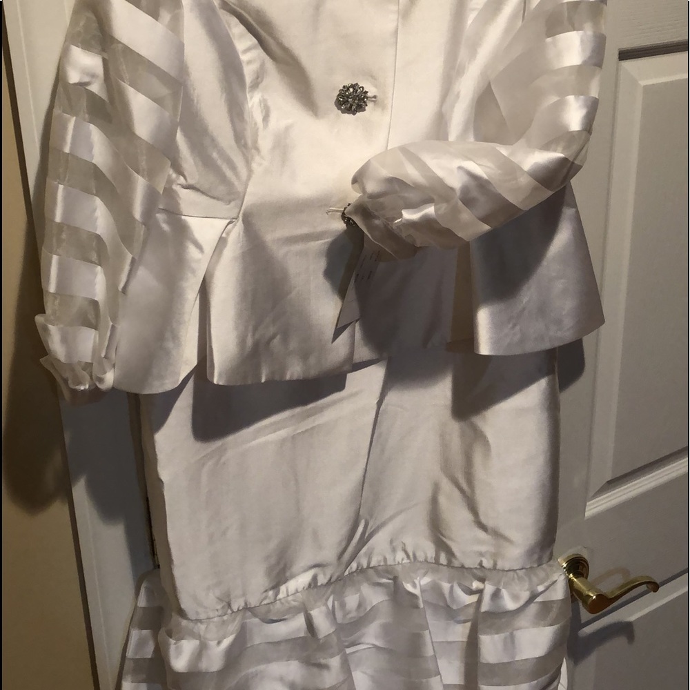 White Formal Suit - 2pc